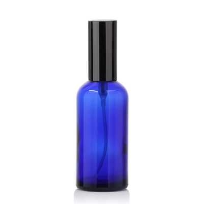 ब्लैक मिस्ट स्प्रेयर के साथ LinDeer 50ml ब्लू ग्लास पंप कॉस्मेटिक स्प्रे बोतल
